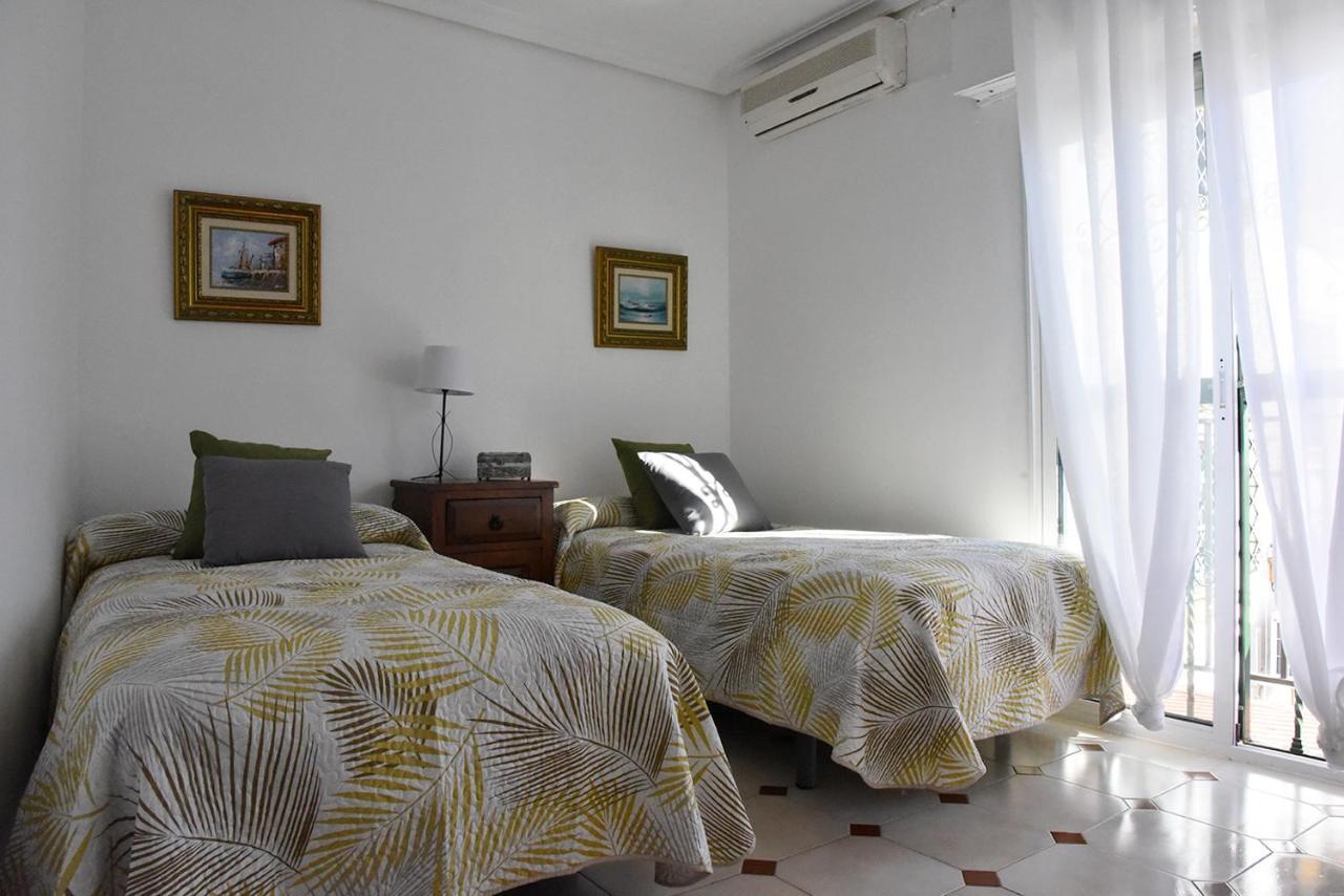 Room Martinez Sewilla Zewnętrze zdjęcie
