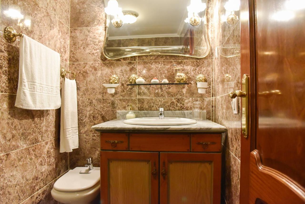 Room Martinez Sewilla Zewnętrze zdjęcie